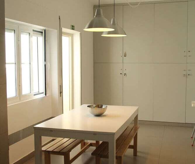 استودیوی استاندارد, Stayinn City  Evora