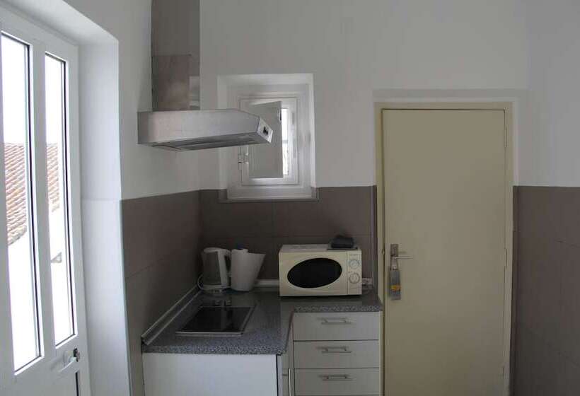 استودیوی استاندارد, Stayinn City  Evora