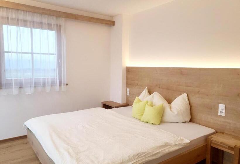 דירת חדר, Krebslechnerhof