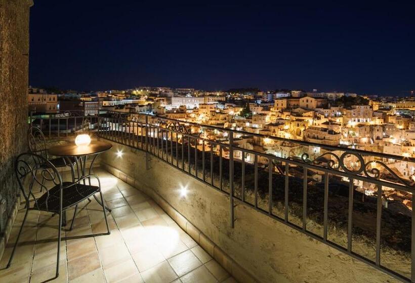 سوئیت با بالکن, Antica Torre Di Iuso