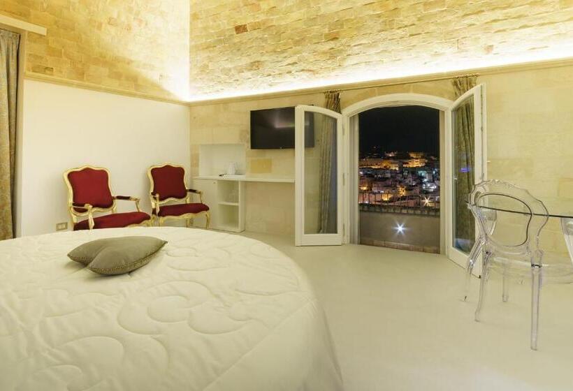 סוויטה עם מרפסת, Antica Torre Di Iuso