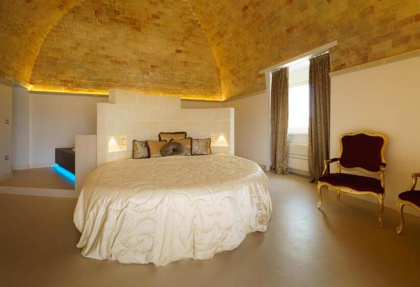 סוויטה עם מרפסת, Antica Torre Di Iuso