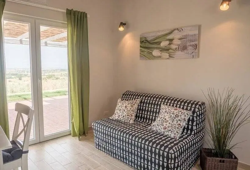 庭の見える１ベッドルームアパートメント, Podere N°8 Agriturismo In Maremma