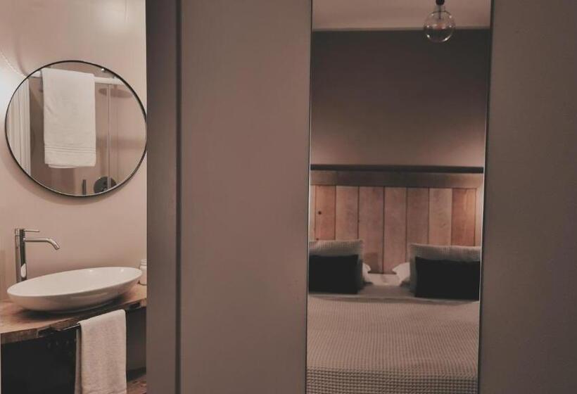 高级大房间, Bardoliners