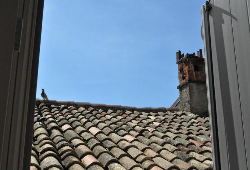 标准间, Bardoliners