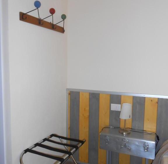 اتاق استاندارد سه تخته با بالکن, Colors Of Cinque Terre   Guest House