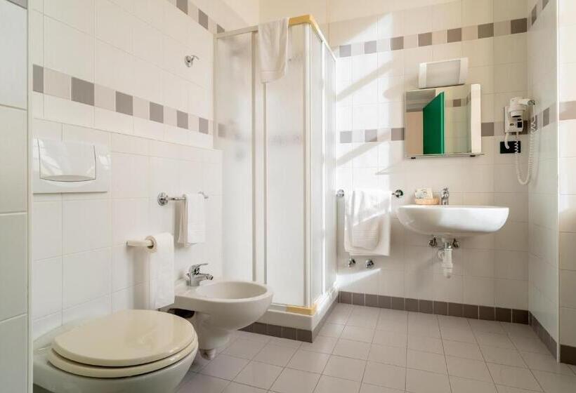 اتاق استاندارد یک نفره, Il Seminario