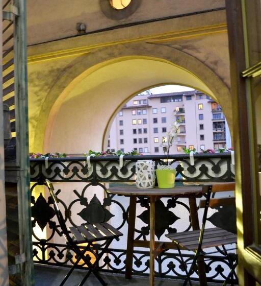 اتاق سوپریور با چشمانداز رودخانه, Pontevecchio Relais