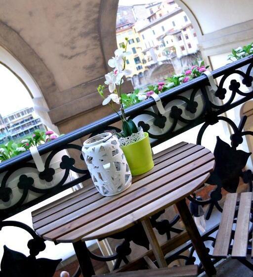 اتاق سوپریور با چشمانداز رودخانه, Pontevecchio Relais