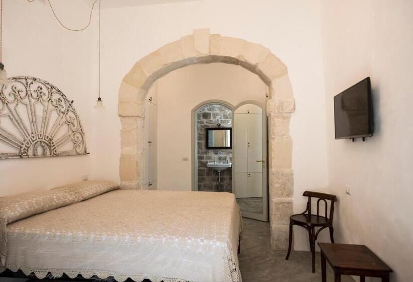 اتاق لوکس, Sanbartolomeo Casa & Putìa