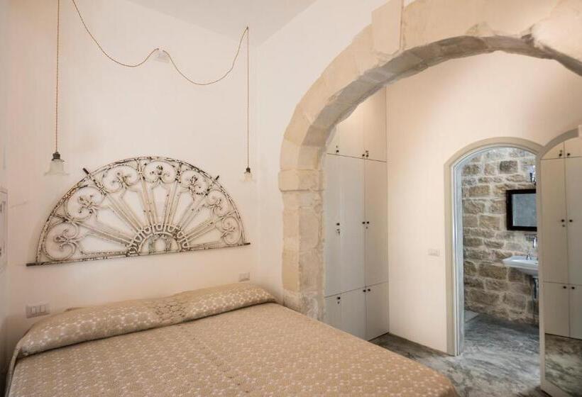 اتاق لوکس, Sanbartolomeo Casa & Putìa