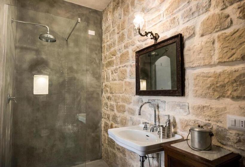 اتاق لوکس, Sanbartolomeo Casa & Putìa