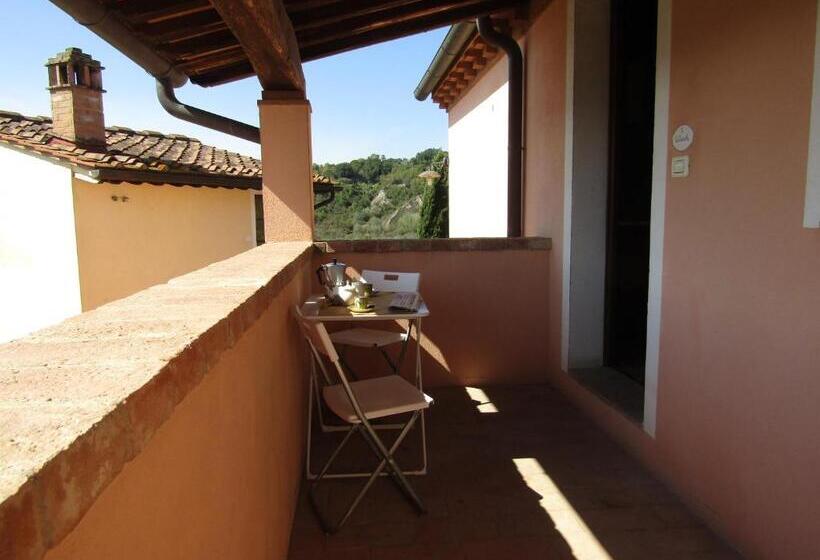 带1个卧室的带阳台的公寓, Antonella House Podere Della Collina