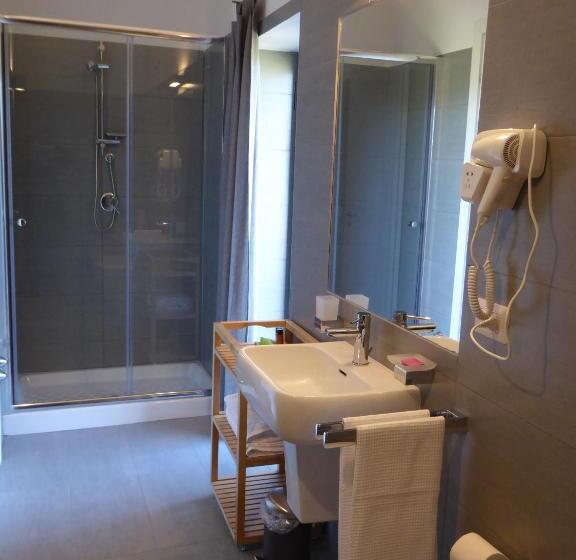 豪华房间, Pietre Di Fiume