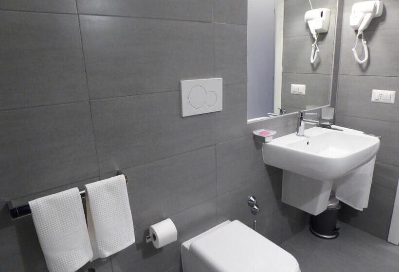 豪华套房, Pietre Di Fiume