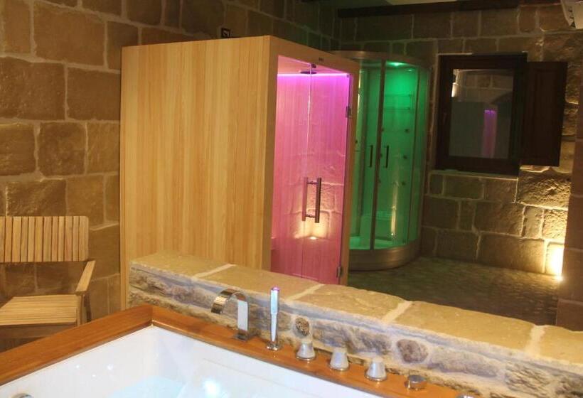 套房, Pietre Di Fiume