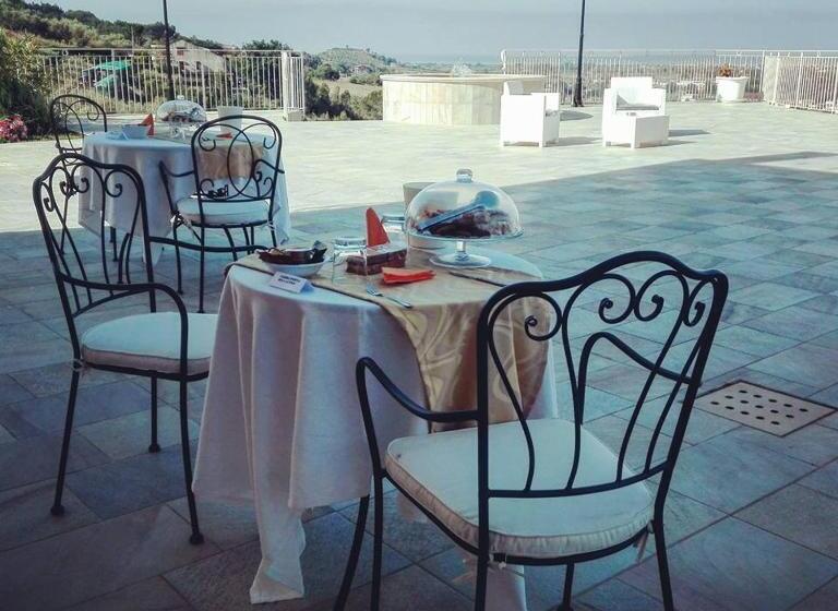 غرفة قياسية مزوَّدة بتراس, Villa Marchesa