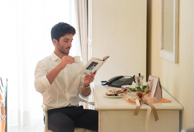 غرفة قياسية, Villa Marchesa