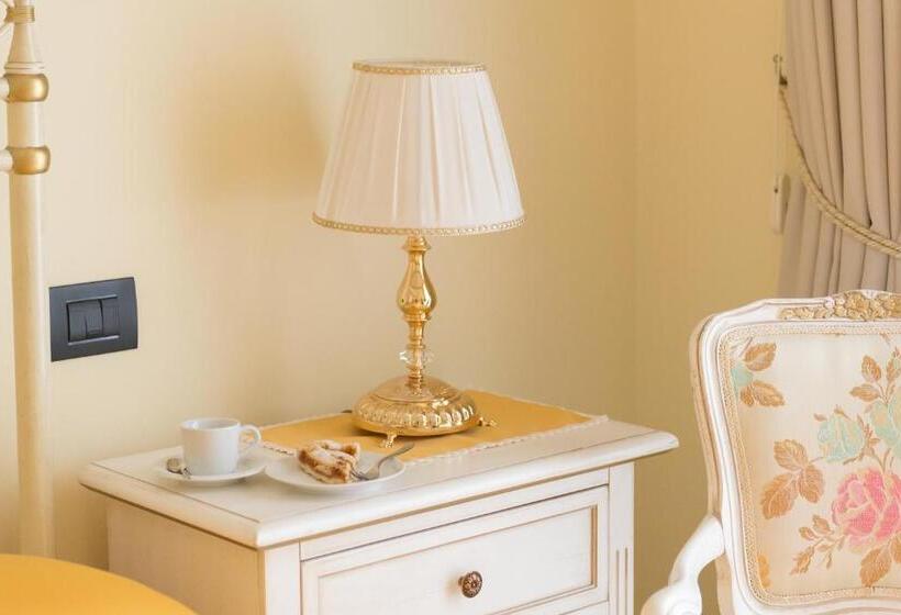 غرفة عائلية, Villa Marchesa