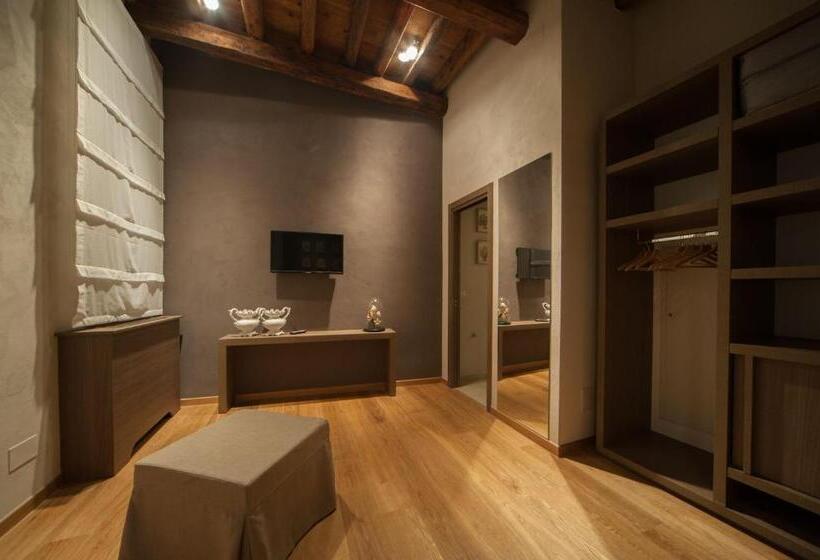 סוויטה עם נוף לעיר, Dimora Corteinfiore