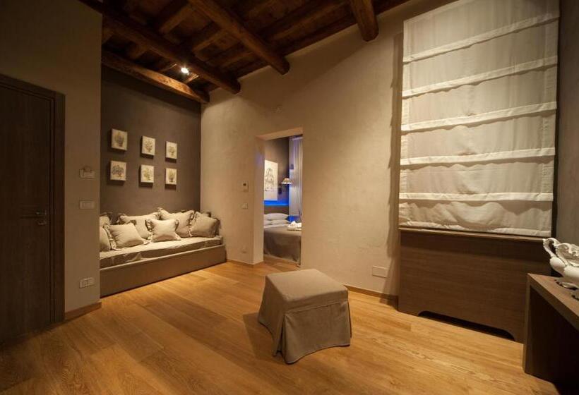 סוויטה עם נוף לעיר, Dimora Corteinfiore