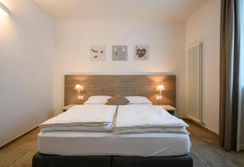 شقة غرفة واحدة, Borgo San Nazzaro