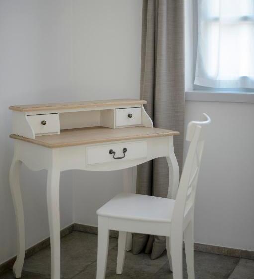 شقة دور أخير غرفة نوم واحدة, Borgo San Nazzaro