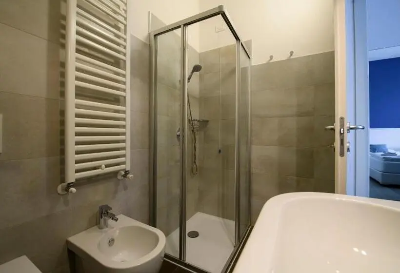 اتاق لوکس, Borgo San Nazzaro
