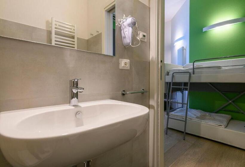 جناح عائلي, Borgo San Nazzaro