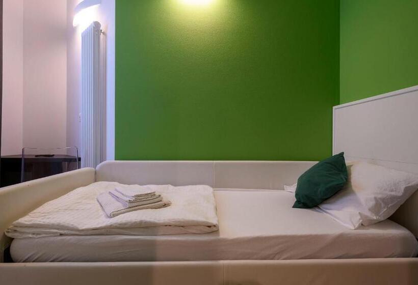 جناح عائلي, Borgo San Nazzaro