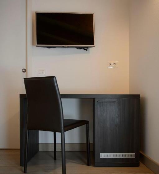 غرفة أساسية, Borgo San Nazzaro