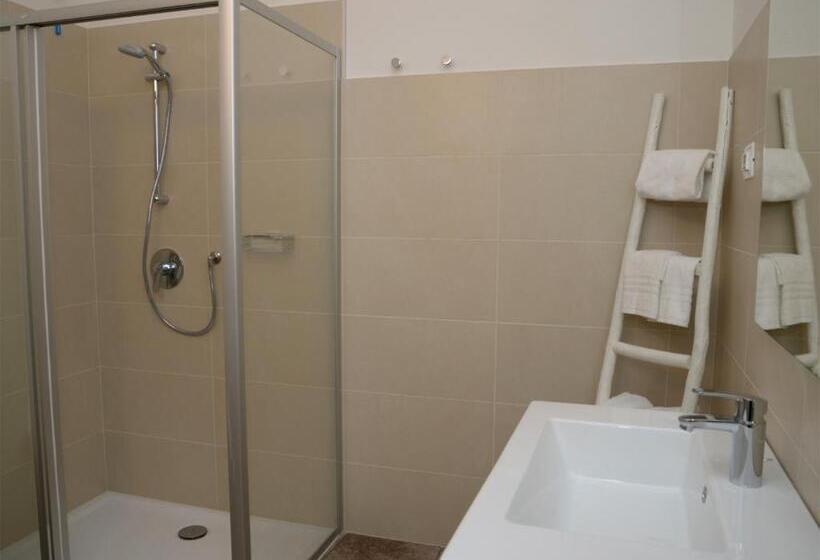 شقة غرفة واحدة, Borgo San Nazzaro