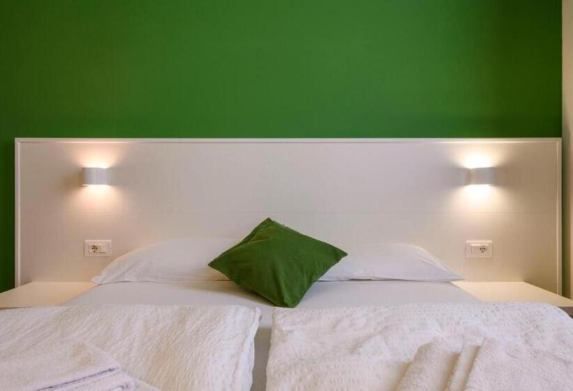 جناح عائلي, Borgo San Nazzaro