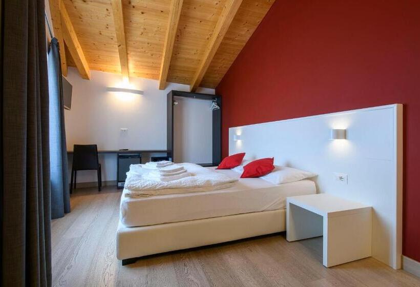 غرفة سوبيريور, Borgo San Nazzaro