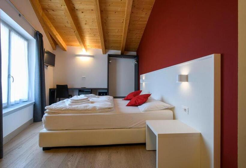 غرفة سوبيريور, Borgo San Nazzaro