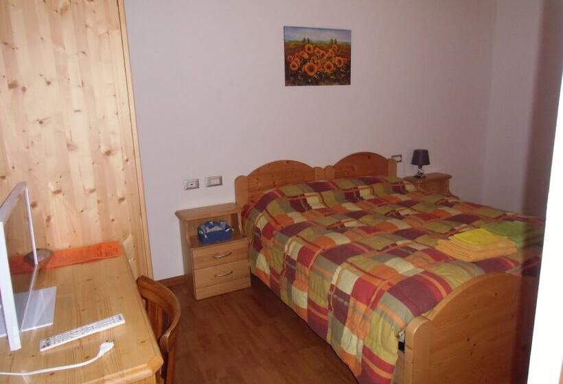 غرفة قياسية مزوَّدة بتراس, Agriturismo Il Podere Vedelago With Alpaca, Friends And More