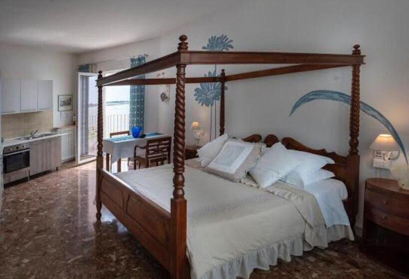 Apartamento 1 Quarto Vista Mar com Sacada, Casa Sulla Laguna