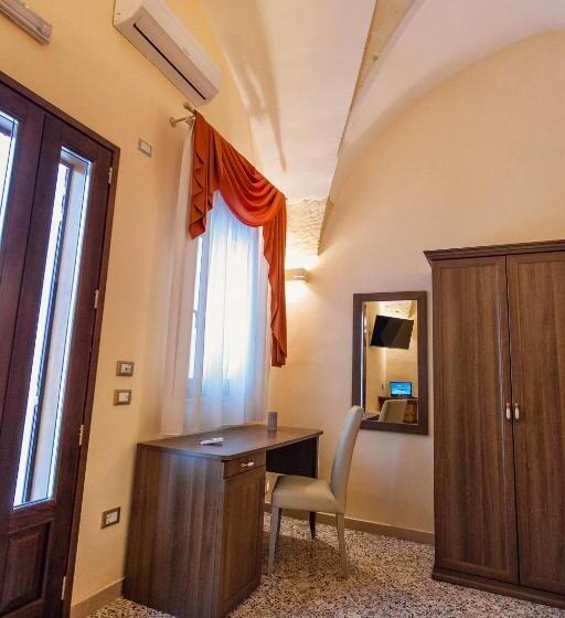 スーペリアトリプルルーム, Le Radici