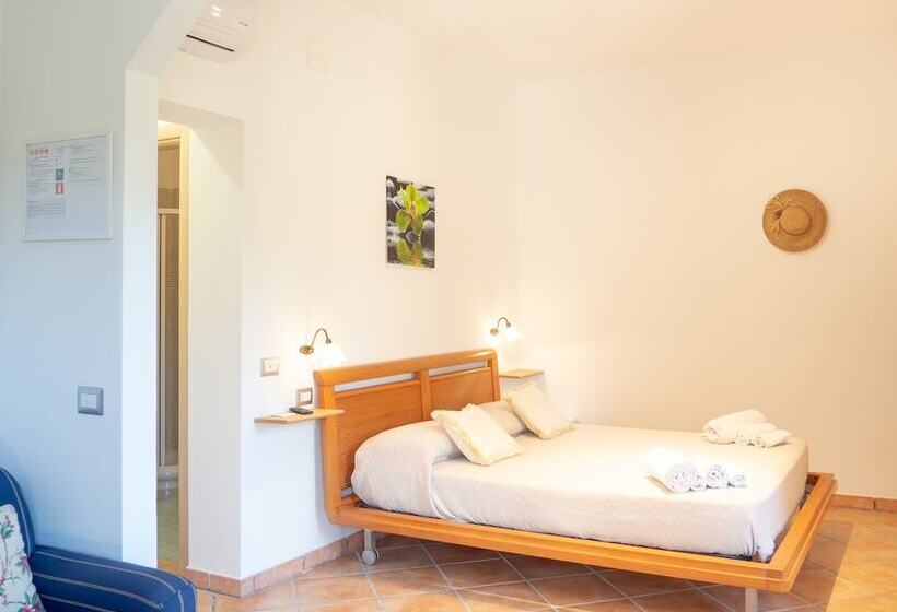 家庭工作室, Casale Del Borgo