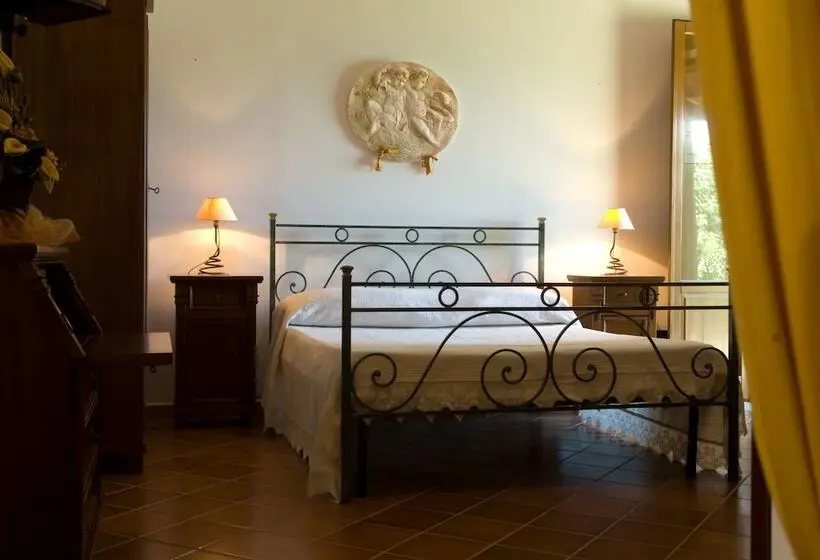 ファミリーステューディオ, Agriturismo Tempa Del Niglio