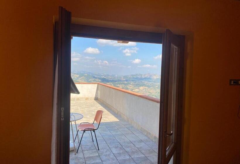 4인용 스탠다드 룸, Lo Scoiattolo Country House