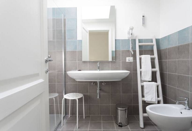 スーペリアの4人部屋, Podere40 Country