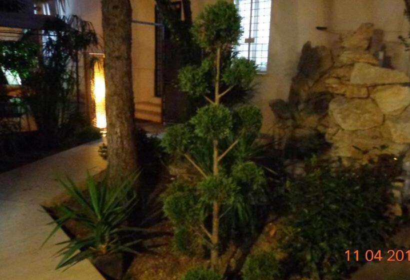 اتاق استاندارد, Astoria Golden House