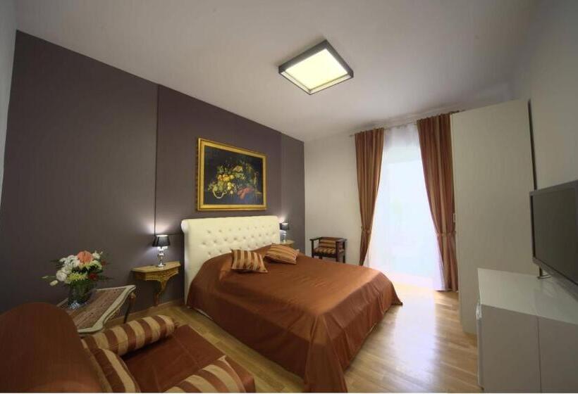 Chambre Standard, Astoria Golden House