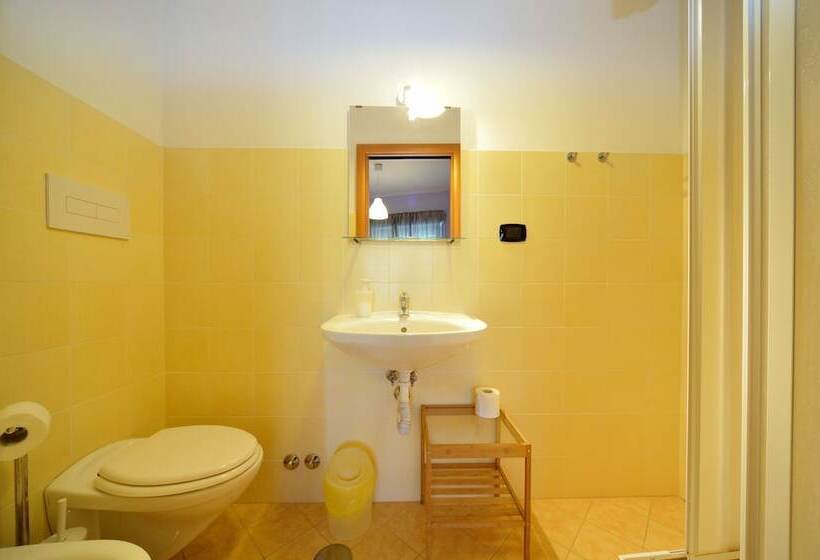 חדר סטנדרט לשלושה, La Quiete