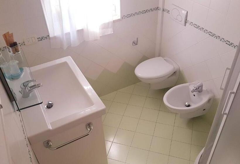 חדר סטודיו סטנדרד, Salvia E Rosmarino   Affittacamere In Liguria