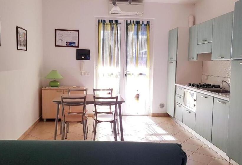 Студия Стандарт, Salvia E Rosmarino   Affittacamere In Liguria