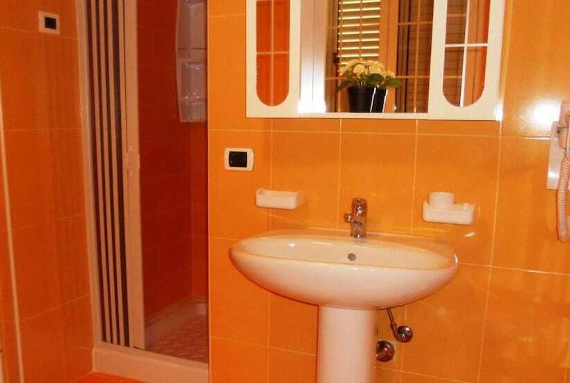 皇家三人间, B&b Perla Di Corso Savoia