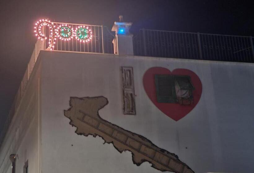 キングサイズベッドのスタンダードルーム, Novecento Room And Breakfast Puglia