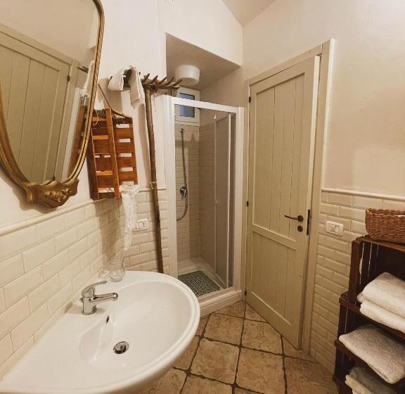 غرفة قياسية سرير كينج, Novecento Room And Breakfast Puglia